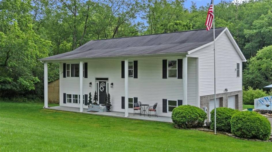 304 May Ln, Evans City, PA 16033, 3 Bedrooms Bedrooms, ,2.1 BathroomsBathrooms,Residential,For Sale,May Ln,1706580