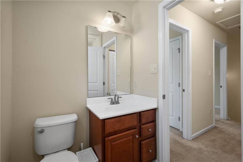Full hallway bath for the 2nd and 3rd bedrooms!