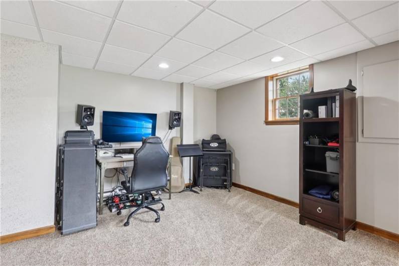 108 Ascot Ct, Harmony, PA 16037, 5 Bedrooms Bedrooms, 12 Rooms Rooms,3.1 BathroomsBathrooms,Residential,For Sale,Ascot Ct,1706726