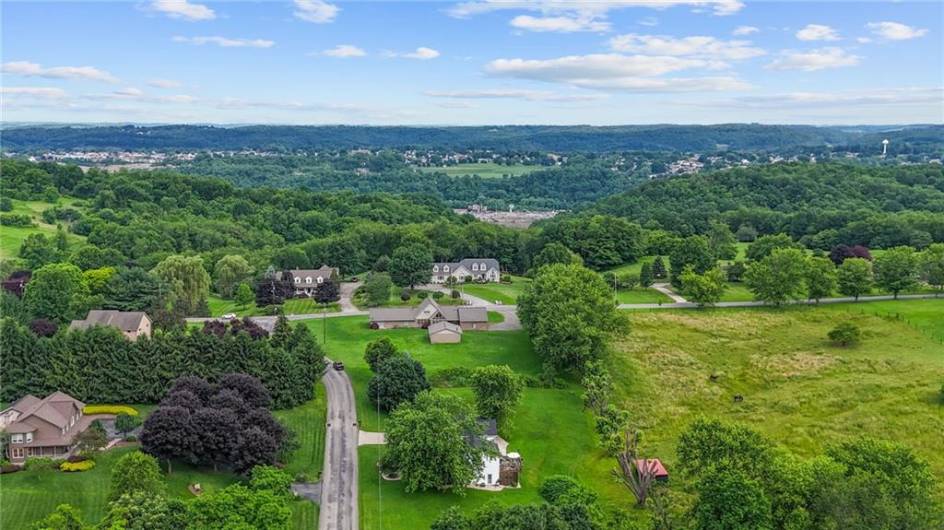 321 Dairy Farm Road, New Kensington, PA 15068, 3 Bedrooms Bedrooms, ,3 BathroomsBathrooms,Residential,For Sale,Dairy Farm Road,1706800