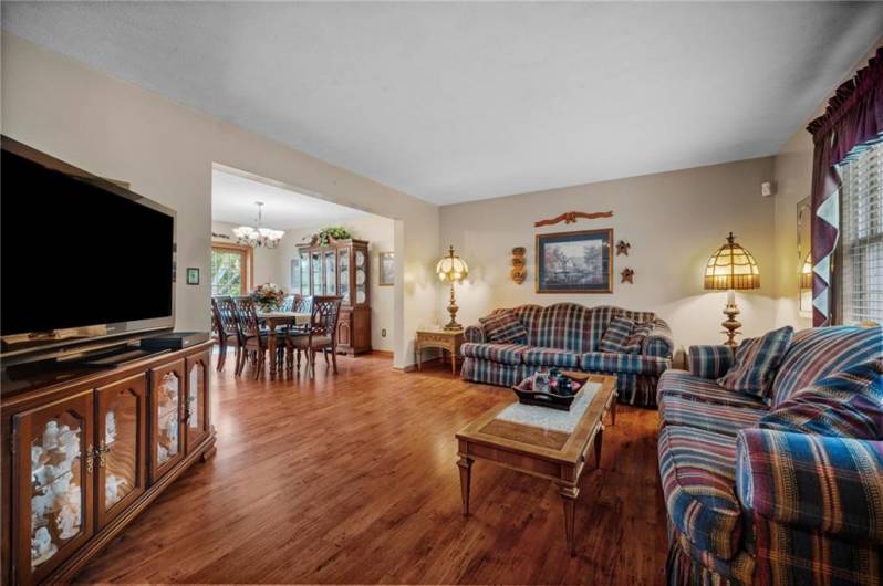 321 Dairy Farm Road, New Kensington, PA 15068, 3 Bedrooms Bedrooms, ,3 BathroomsBathrooms,Residential,For Sale,Dairy Farm Road,1706800
