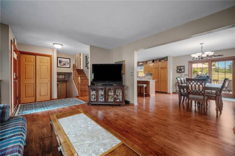 321 Dairy Farm Road, New Kensington, PA 15068, 3 Bedrooms Bedrooms, ,3 BathroomsBathrooms,Residential,For Sale,Dairy Farm Road,1706800