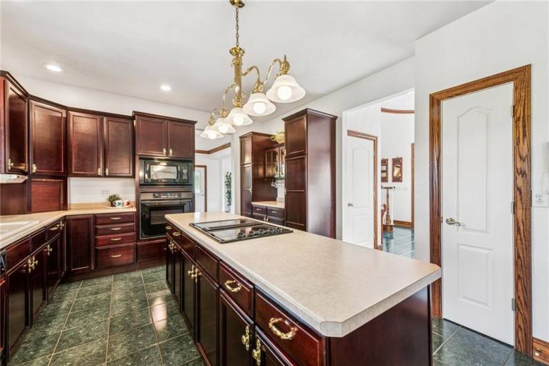77 Carey School Rd, Ligonier, PA 15658, 3 Bedrooms Bedrooms, 11 Rooms Rooms,3.1 BathroomsBathrooms,Residential,For Sale,Carey School Rd,0,1706820