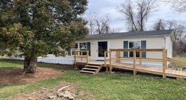 129 Woodland Acres Lane, Rostraver, PA 15012, 3 Bedrooms Bedrooms, 8 Rooms Rooms,2 BathroomsBathrooms,Residential,For Sale,Woodland Acres Lane,1692760