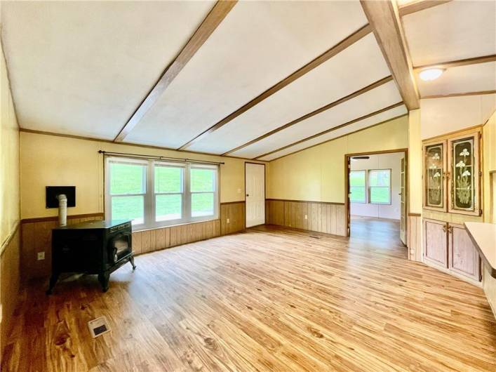 535 Swihart Rd, Mc Donald, PA 15057, 3 Bedrooms Bedrooms, ,2 BathroomsBathrooms,Lease,For Sale,Swihart Rd,1703124