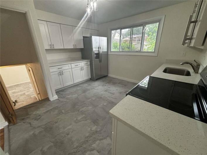 1123 Blue Jay Dr, Pittsburgh, PA 15243, 3 Bedrooms Bedrooms, 6 Rooms Rooms,2 BathroomsBathrooms,Residential,For Sale,Blue Jay Dr,0,1703493