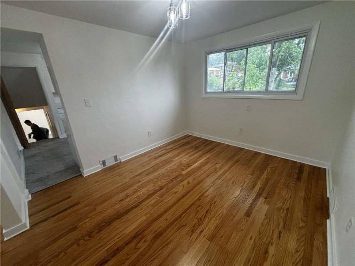 1123 Blue Jay Dr, Pittsburgh, PA 15243, 3 Bedrooms Bedrooms, 6 Rooms Rooms,2 BathroomsBathrooms,Residential,For Sale,Blue Jay Dr,0,1703493