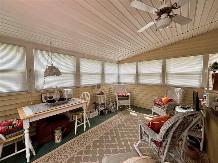 11 Worthington Ave, New Castle, PA 16105, 2 Bedrooms Bedrooms, 7 Rooms Rooms,2 BathroomsBathrooms,Residential,For Sale,Worthington Ave,1703934