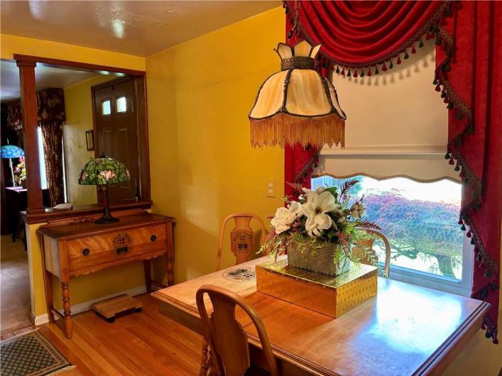 11 Worthington Ave, New Castle, PA 16105, 2 Bedrooms Bedrooms, 7 Rooms Rooms,2 BathroomsBathrooms,Residential,For Sale,Worthington Ave,1703934