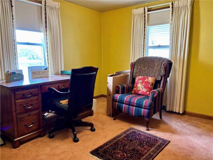 11 Worthington Ave, New Castle, PA 16105, 2 Bedrooms Bedrooms, 7 Rooms Rooms,2 BathroomsBathrooms,Residential,For Sale,Worthington Ave,1703934