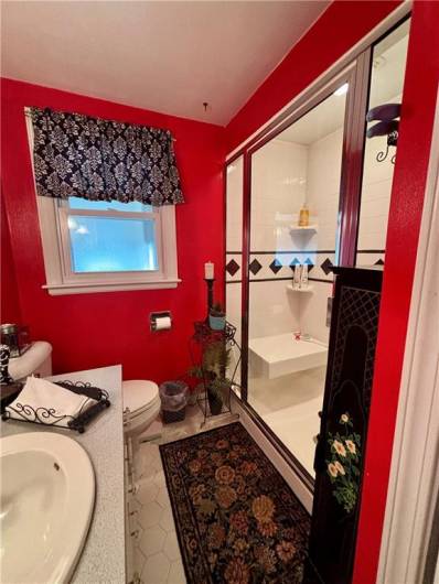 11 Worthington Ave, New Castle, PA 16105, 2 Bedrooms Bedrooms, 7 Rooms Rooms,2 BathroomsBathrooms,Residential,For Sale,Worthington Ave,1703934