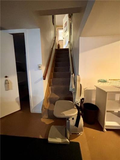 11 Worthington Ave, New Castle, PA 16105, 2 Bedrooms Bedrooms, 7 Rooms Rooms,2 BathroomsBathrooms,Residential,For Sale,Worthington Ave,1703934