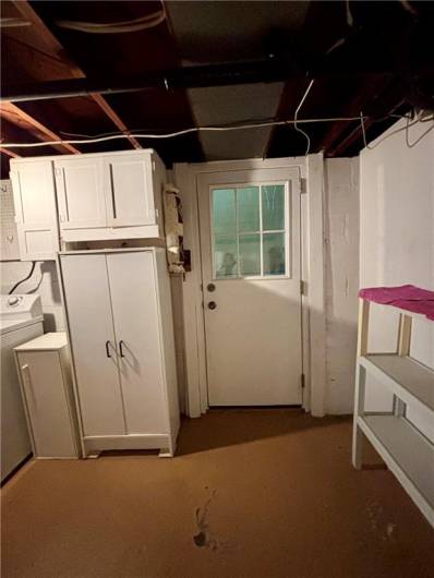 11 Worthington Ave, New Castle, PA 16105, 2 Bedrooms Bedrooms, 7 Rooms Rooms,2 BathroomsBathrooms,Residential,For Sale,Worthington Ave,1703934