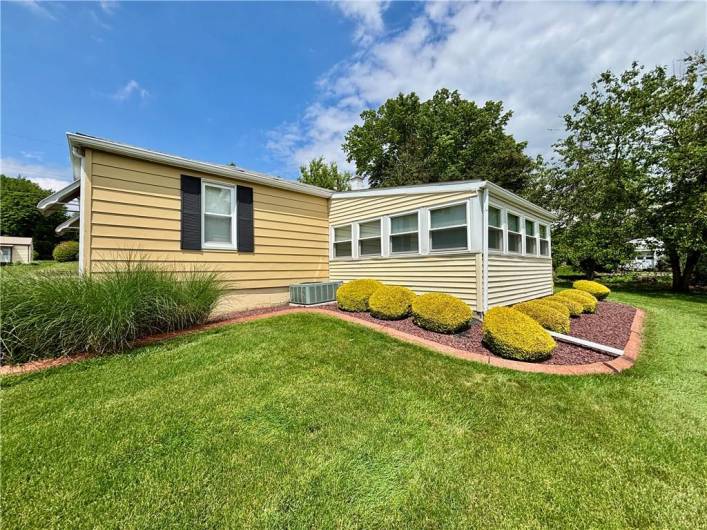 11 Worthington Ave, New Castle, PA 16105, 2 Bedrooms Bedrooms, 7 Rooms Rooms,2 BathroomsBathrooms,Residential,For Sale,Worthington Ave,1703934