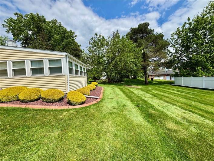 11 Worthington Ave, New Castle, PA 16105, 2 Bedrooms Bedrooms, 7 Rooms Rooms,2 BathroomsBathrooms,Residential,For Sale,Worthington Ave,1703934
