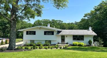 155 Broadbent Road, Sewickley, PA 15143, 3 Bedrooms Bedrooms, 9 Rooms Rooms,3 BathroomsBathrooms,Residential,For Sale,Broadbent Road,0,1705606