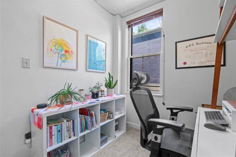 1037 Chislett Street, Pittsburgh, PA 15206, 6 Bedrooms Bedrooms, 11 Rooms Rooms,3 BathroomsBathrooms,Residential,For Sale,Chislett Street,0,1706306