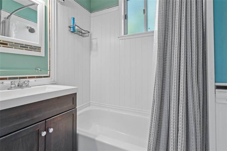 1037 Chislett Street, Pittsburgh, PA 15206, 6 Bedrooms Bedrooms, 11 Rooms Rooms,3 BathroomsBathrooms,Residential,For Sale,Chislett Street,0,1706306