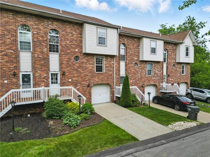 714 Carters Grove Dr, Gibsonia, PA 15044, 3 Bedrooms Bedrooms, 7 Rooms Rooms,2.1 BathroomsBathrooms,Residential,For Sale,Carters Grove Dr,1706316