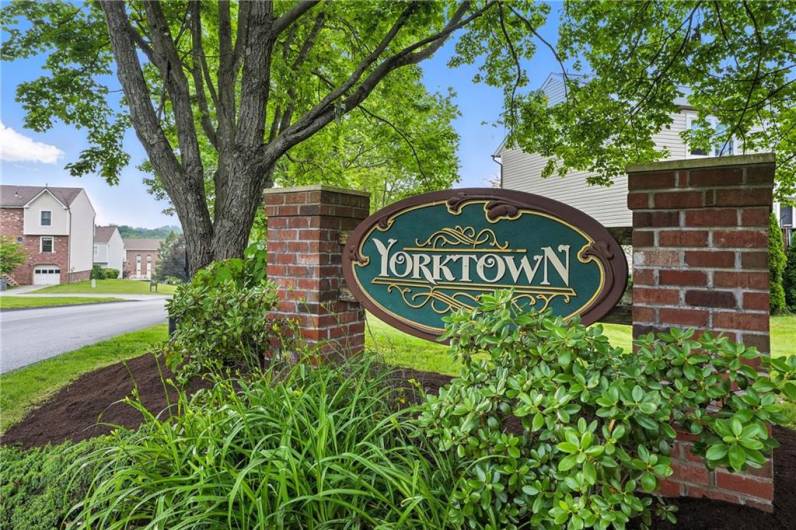714 Carters Grove Dr, Gibsonia, PA 15044, 3 Bedrooms Bedrooms, 7 Rooms Rooms,2.1 BathroomsBathrooms,Residential,For Sale,Carters Grove Dr,1706316
