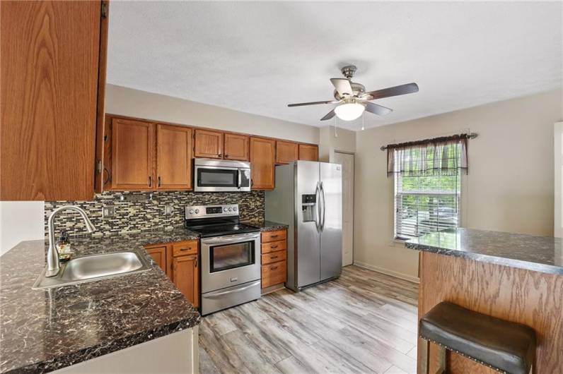 714 Carters Grove Dr, Gibsonia, PA 15044, 3 Bedrooms Bedrooms, 7 Rooms Rooms,2.1 BathroomsBathrooms,Residential,For Sale,Carters Grove Dr,1706316