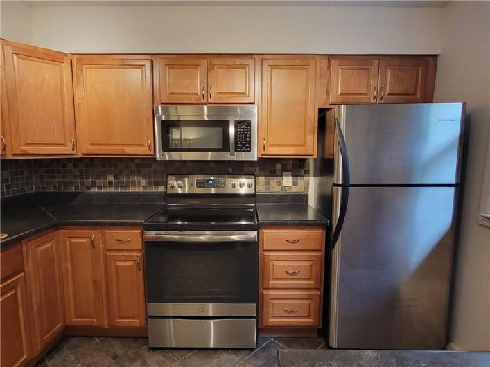 611 Broadhead Ave, Pittsburgh, PA 15205, 3 Bedrooms Bedrooms, 7 Rooms Rooms,1.1 BathroomsBathrooms,Residential,For Sale,Broadhead Ave,1706326