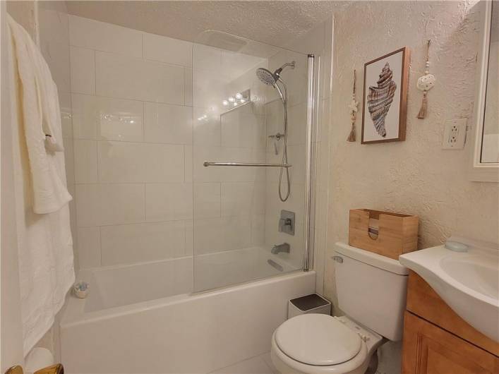 611 Broadhead Ave, Pittsburgh, PA 15205, 3 Bedrooms Bedrooms, 7 Rooms Rooms,1.1 BathroomsBathrooms,Residential,For Sale,Broadhead Ave,1706326