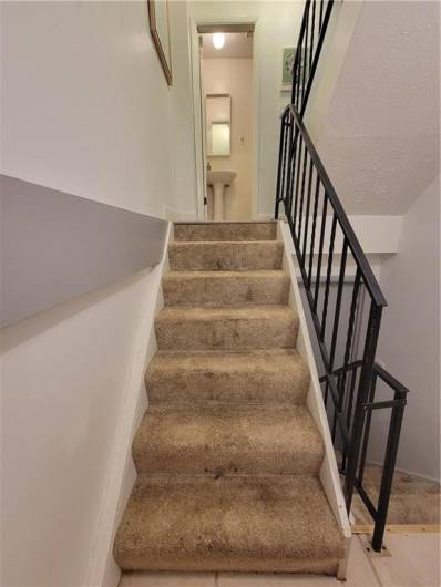 611 Broadhead Ave, Pittsburgh, PA 15205, 3 Bedrooms Bedrooms, 7 Rooms Rooms,1.1 BathroomsBathrooms,Residential,For Sale,Broadhead Ave,1706326