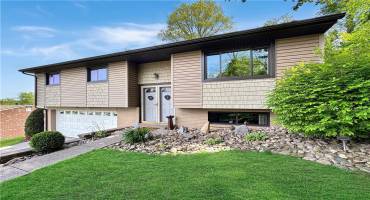321 Jo Ann Dr, West Mifflin, PA 15122, 3 Bedrooms Bedrooms, 7 Rooms Rooms,1.1 BathroomsBathrooms,Residential,For Sale,Jo Ann Dr,1706862
