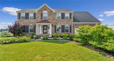 107 Vista Ct, Oakdale, PA 15071, 5 Bedrooms Bedrooms, 14 Rooms Rooms,3.1 BathroomsBathrooms,Residential,For Sale,Vista Ct,0,1706864
