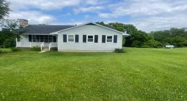 319 Madison Heights Rd, New Stanton, PA 15672, 3 Bedrooms Bedrooms, 6 Rooms Rooms,1.1 BathroomsBathrooms,Residential,For Sale,Madison Heights Rd,1706867