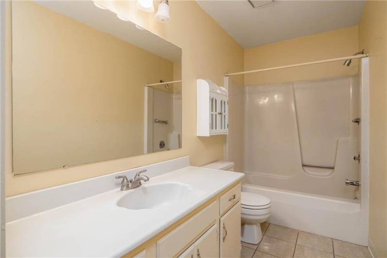 1356 Quail Run Cir, Bethel Park, PA 15102, 2 Bedrooms Bedrooms, ,1.1 BathroomsBathrooms,Residential,For Sale,Quail Run Cir,1706671