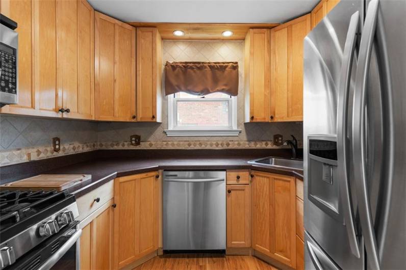 This kitchen may not be huge, but it has an efficient layout.