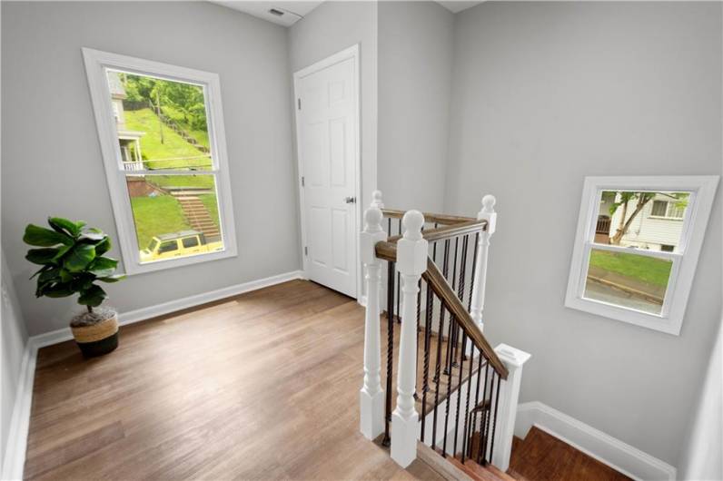 122 Elm Street, Canonsburg, PA 15324, 4 Bedrooms Bedrooms, 7 Rooms Rooms,3 BathroomsBathrooms,Residential,For Sale,Elm Street,1706422