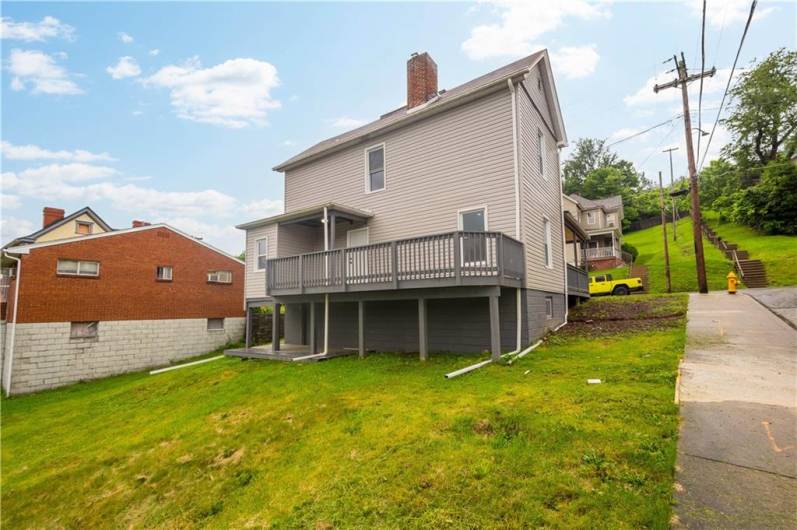 122 Elm Street, Canonsburg, PA 15324, 4 Bedrooms Bedrooms, 7 Rooms Rooms,3 BathroomsBathrooms,Residential,For Sale,Elm Street,1706422