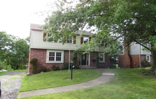 ContingentResidential 2899 Oneill Drive, Bethel Park, PA 15102, 4 Bedrooms Bedrooms, 8 Rooms Rooms,2.1 BathroomsBathrooms,Residential,For Sale,Oneill Drive,1706737