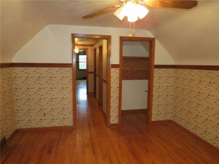3030 Hillcrest Rd, Bethel Park, PA 15102, 3 Bedrooms Bedrooms, 9 Rooms Rooms,2.1 BathroomsBathrooms,Residential,For Sale,Hillcrest Rd,1706973