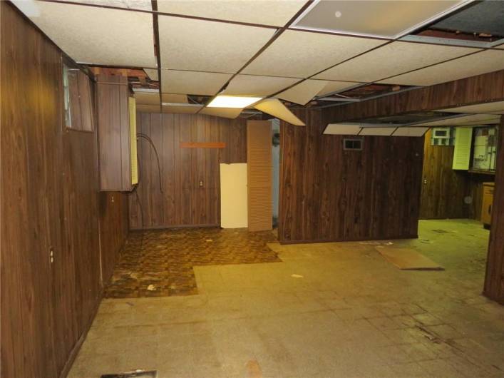 3030 Hillcrest Rd, Bethel Park, PA 15102, 3 Bedrooms Bedrooms, 9 Rooms Rooms,2.1 BathroomsBathrooms,Residential,For Sale,Hillcrest Rd,1706973