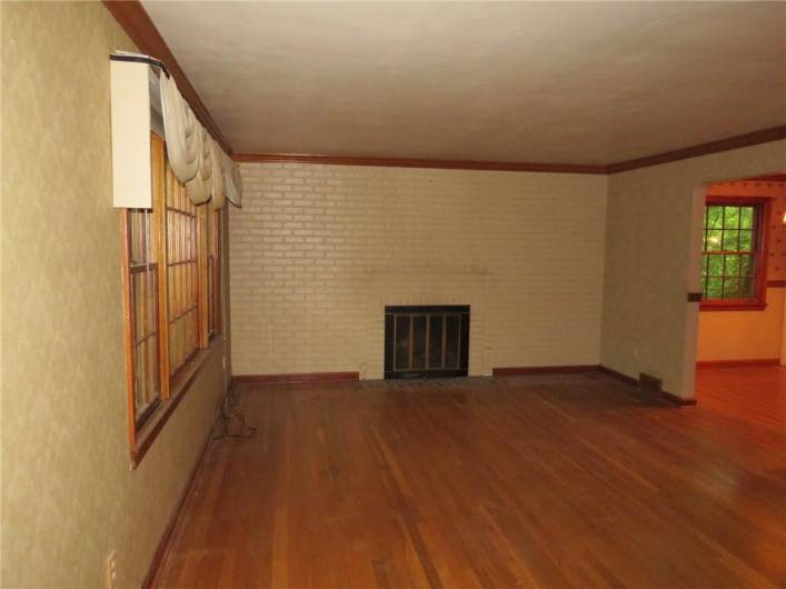 3030 Hillcrest Rd, Bethel Park, PA 15102, 3 Bedrooms Bedrooms, 9 Rooms Rooms,2.1 BathroomsBathrooms,Residential,For Sale,Hillcrest Rd,1706973