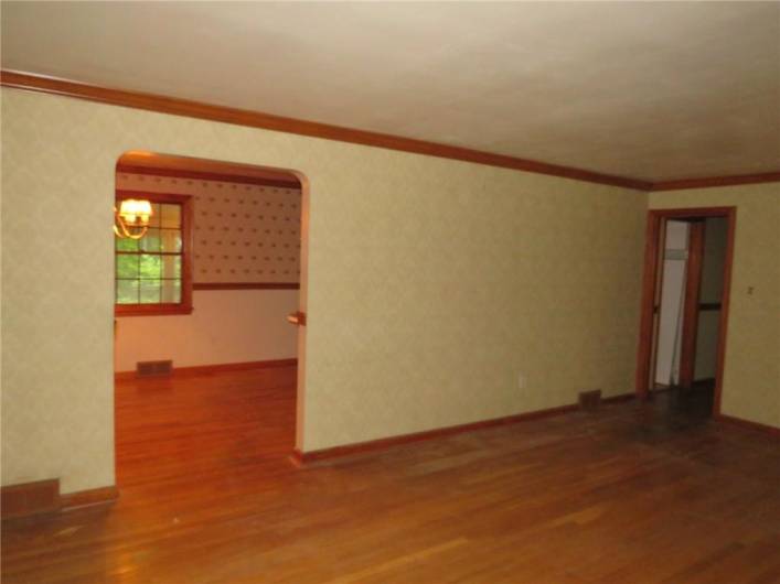 3030 Hillcrest Rd, Bethel Park, PA 15102, 3 Bedrooms Bedrooms, 9 Rooms Rooms,2.1 BathroomsBathrooms,Residential,For Sale,Hillcrest Rd,1706973