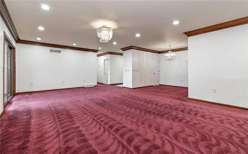 2525 Greensburg Pike, Pittsburgh, PA 15221, 3 Bedrooms Bedrooms, 7 Rooms Rooms,3.1 BathroomsBathrooms,Residential,For Sale,Greensburg Pike,0,1707048