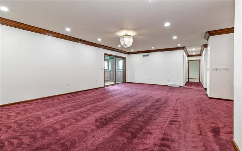 2525 Greensburg Pike, Pittsburgh, PA 15221, 3 Bedrooms Bedrooms, 7 Rooms Rooms,3.1 BathroomsBathrooms,Residential,For Sale,Greensburg Pike,0,1707048