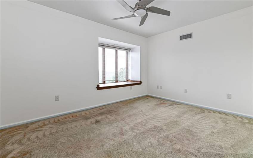 2525 Greensburg Pike, Pittsburgh, PA 15221, 3 Bedrooms Bedrooms, 7 Rooms Rooms,3.1 BathroomsBathrooms,Residential,For Sale,Greensburg Pike,0,1707048