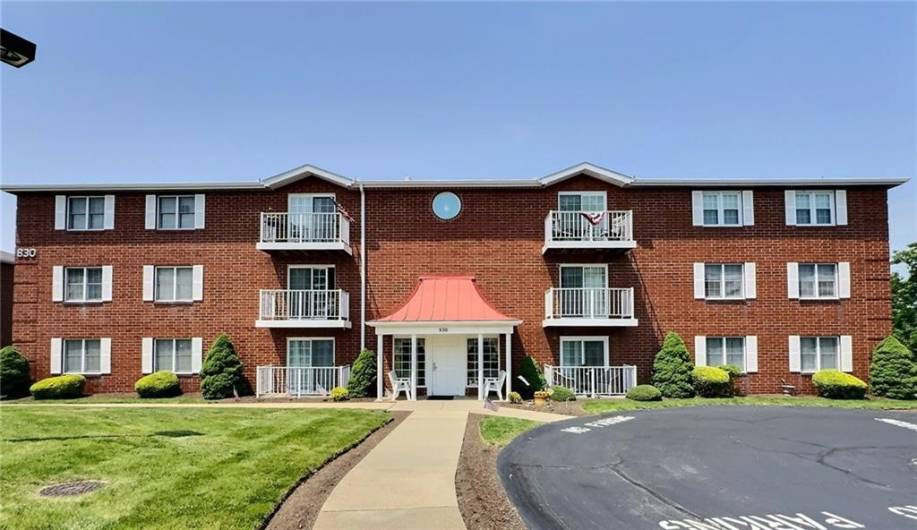830 Main St, Washington, PA 15301, 2 Bedrooms Bedrooms, 8 Rooms Rooms,2 BathroomsBathrooms,Residential,For Sale,Main St,1707216
