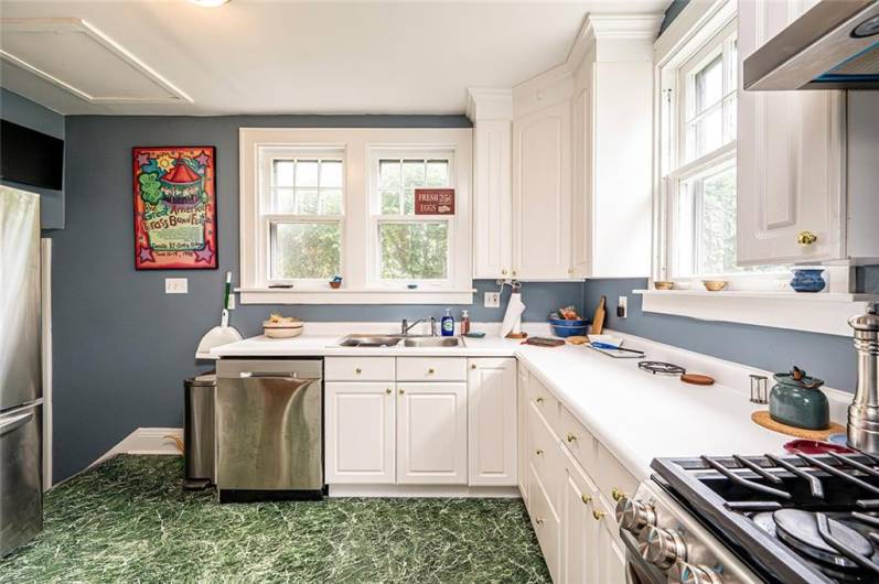 KITCHEN