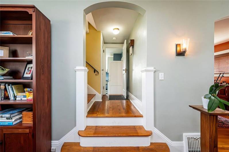 STAIR ACCESS FROM LIVING ROOM