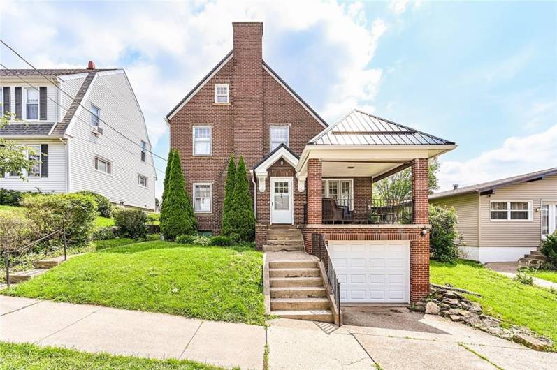 WELCOME TO 431 CENTER AVENUE!