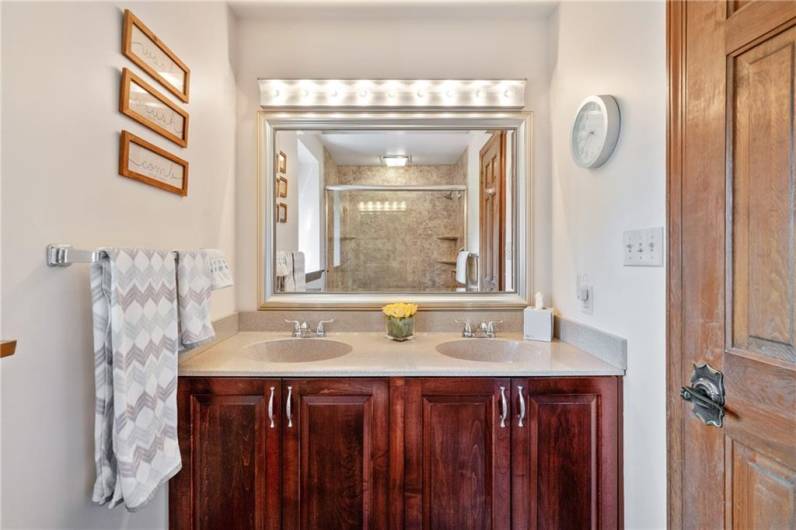 Hall bathroom located on 2nd floor