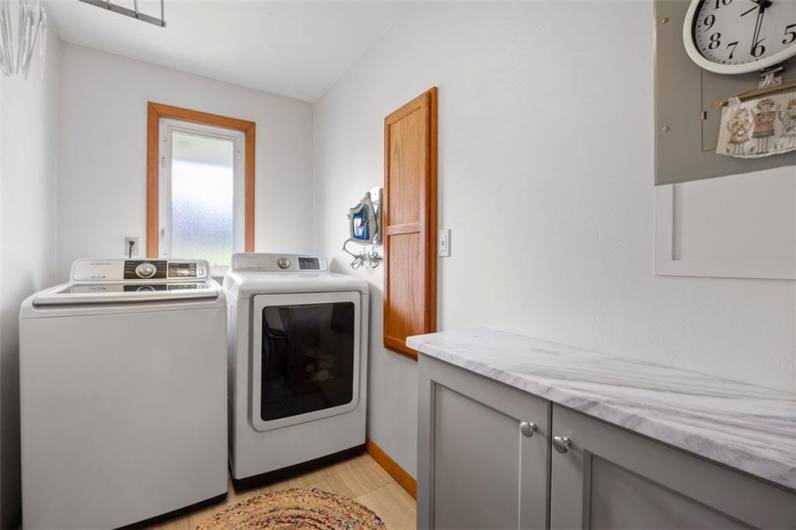 367 Crescent Drive, Washington, PA 15301, 4 Bedrooms Bedrooms, 11 Rooms Rooms,3 BathroomsBathrooms,Residential,For Sale,Crescent Drive,1707377