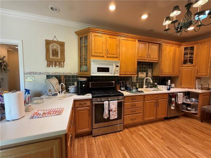 230 Crago Avenue, Waynesburg, PA 15370, 5 Bedrooms Bedrooms, 13 Rooms Rooms,4 BathroomsBathrooms,Residential,For Sale,Crago Avenue,0,1707514